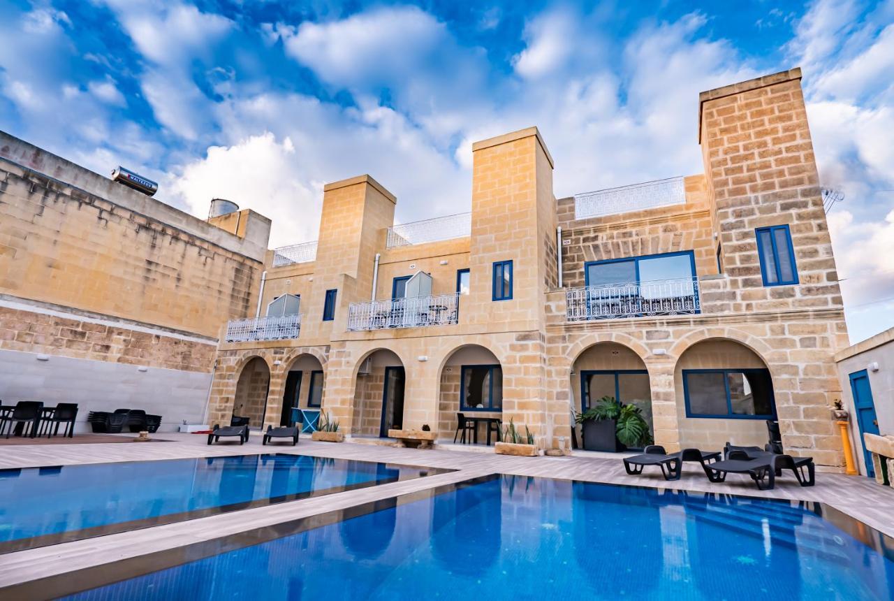 Bed and Breakfast Fiftyfour West Boutique Living Għarb Exterior foto