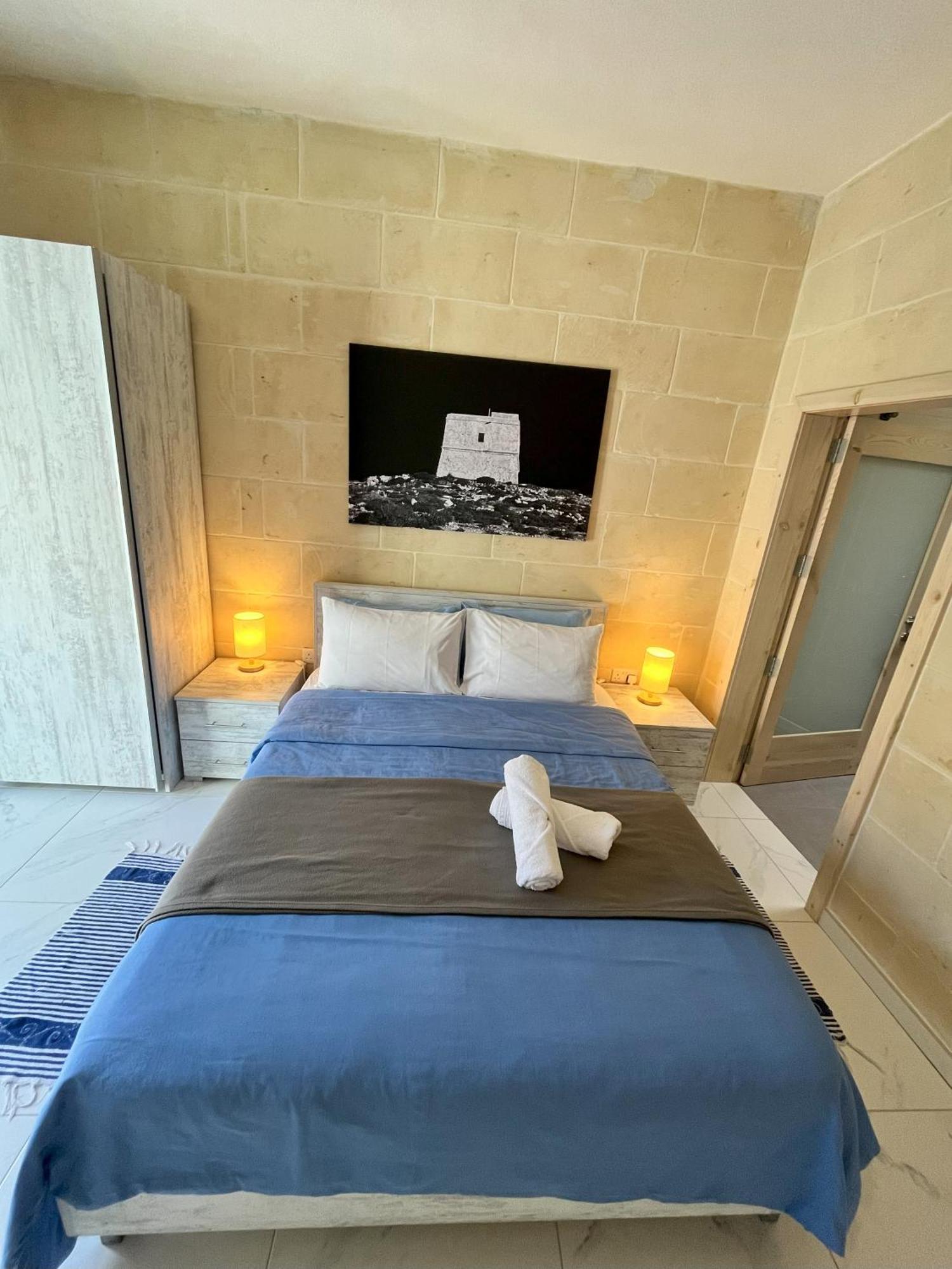 Bed and Breakfast Fiftyfour West Boutique Living Għarb Exterior foto